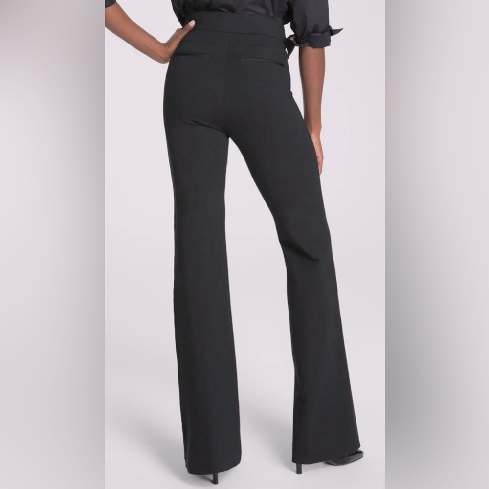 SPANXsupersmooth PerfectFit
Ponte Flare Pant. Large - Picture 3 of 8